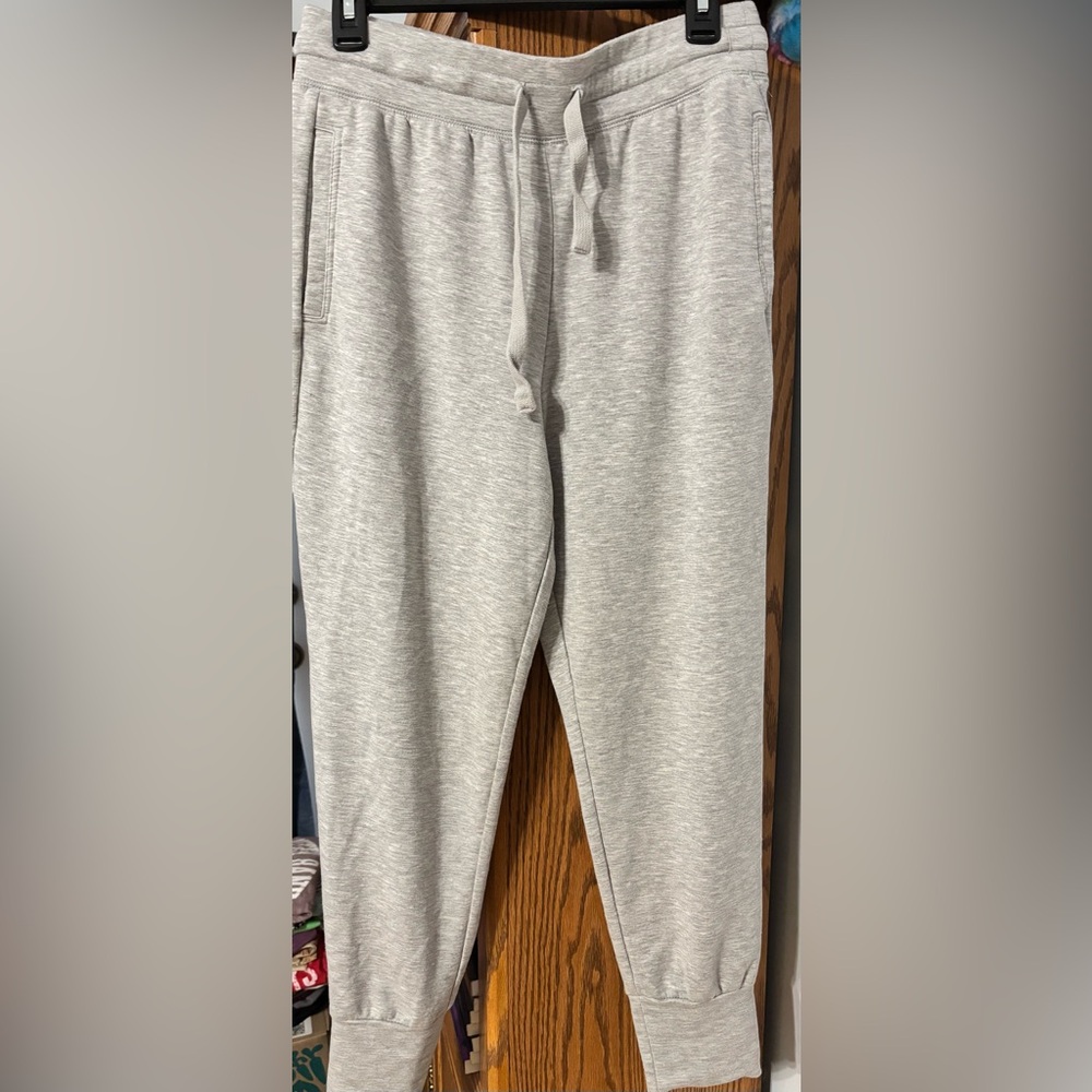 EUC Fabletics luxe joggers grey size M